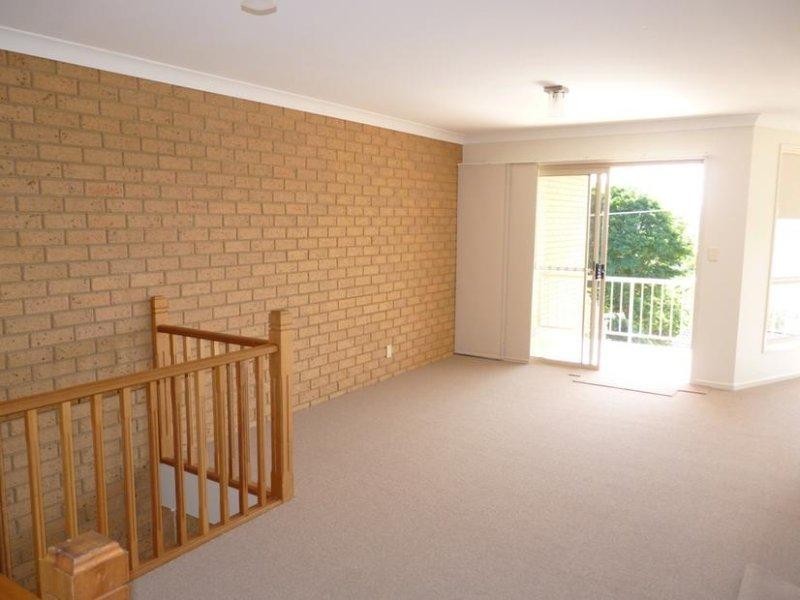 2/3 Belvedere Drive, East Lismore NSW 2480