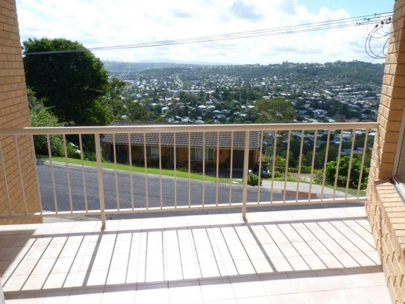 2/3 Belvedere Drive, East Lismore NSW 2480