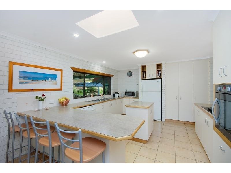 4 McIntosh Road, Chilcotts Grass NSW 2480