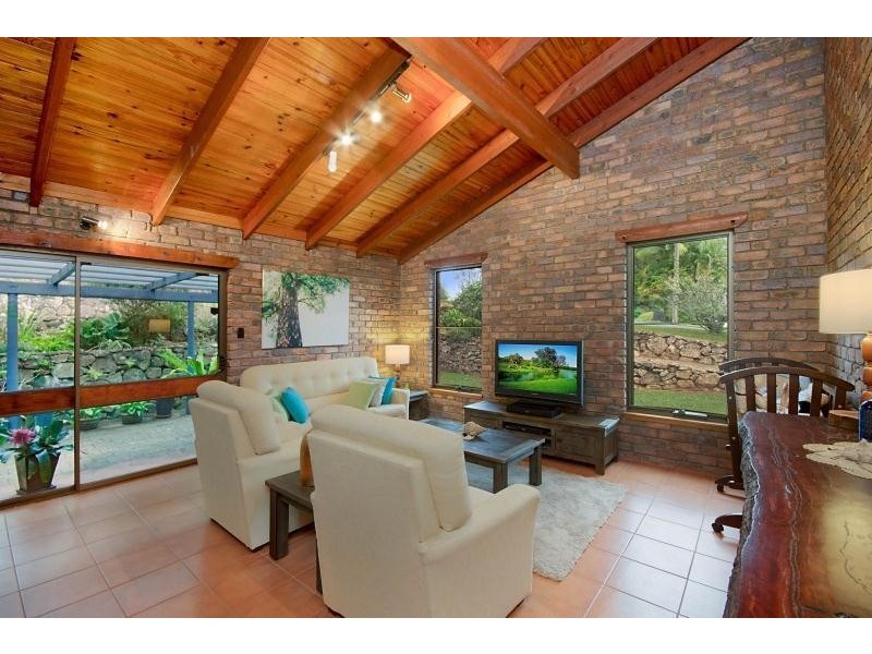 4 McIntosh Road, Chilcotts Grass NSW 2480