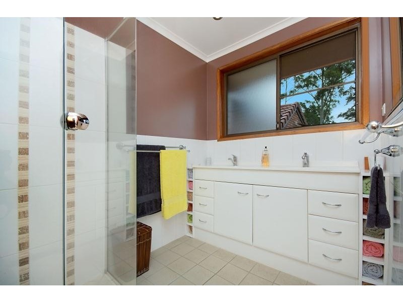 4 McIntosh Road, Chilcotts Grass NSW 2480