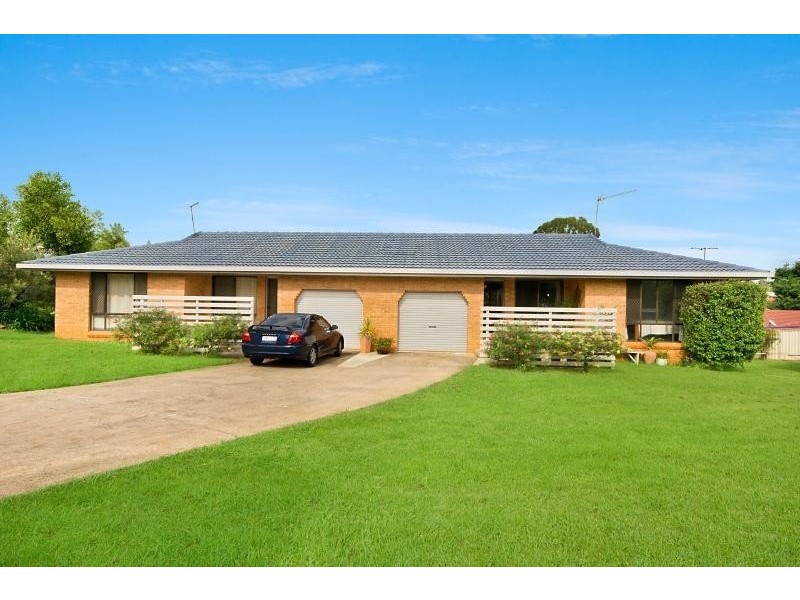 1 & 2/5  Darrell Avenue, Goonellabah NSW 2480