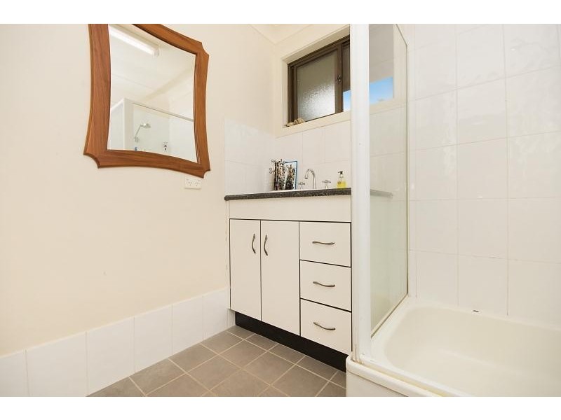 1 & 2/5  Darrell Avenue, Goonellabah NSW 2480