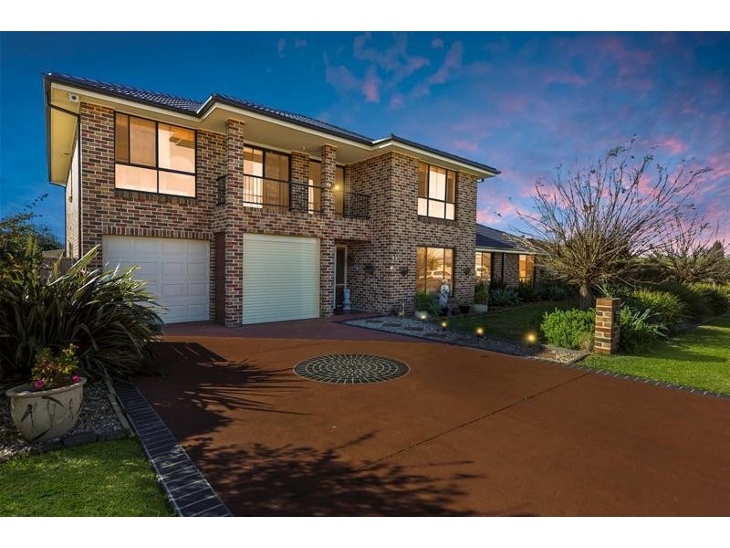 6 McTernan Place, Worrigee NSW 2540