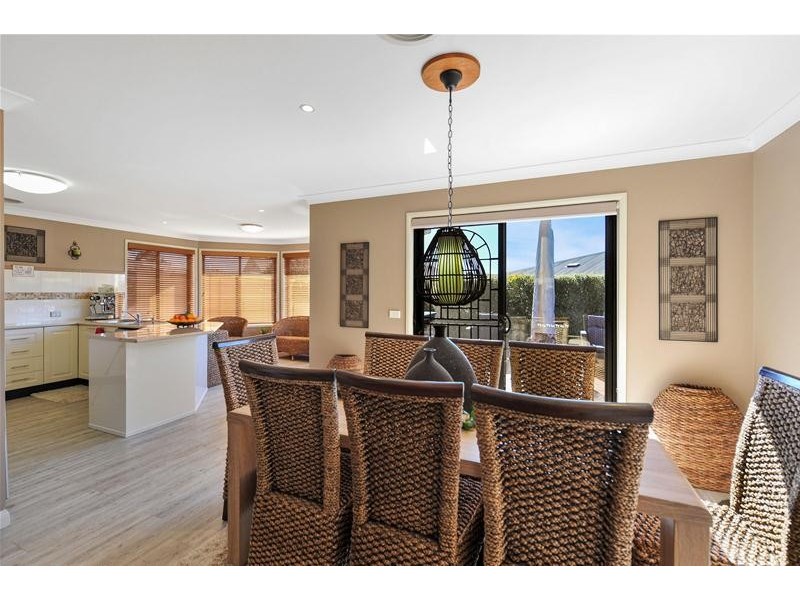 6 McTernan Place, Worrigee NSW 2540