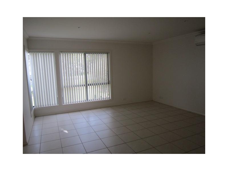 49 River Road, Shoalhaven Heads NSW 2535