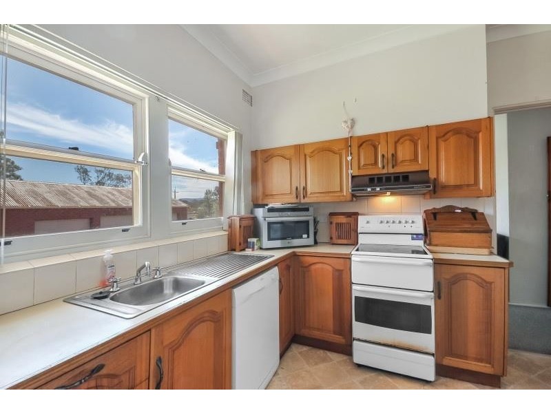 135 Kinghorne Street, Nowra NSW 2541