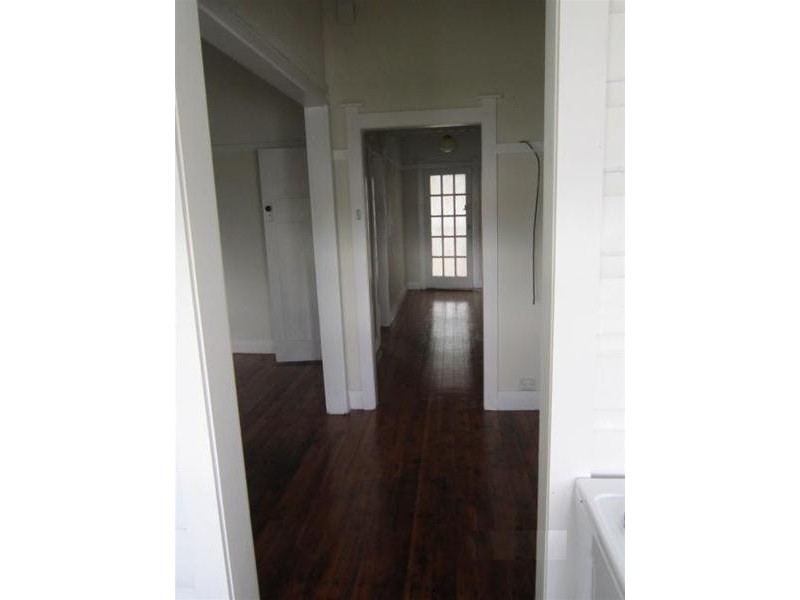 4B Tarawarra Street, Bomaderry NSW 2541