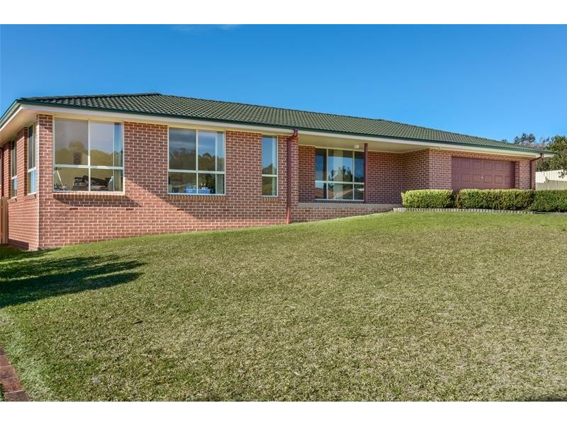 7 Freesia Crescent, Bomaderry NSW 2541