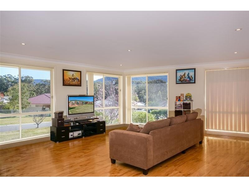 7 Freesia Crescent, Bomaderry NSW 2541