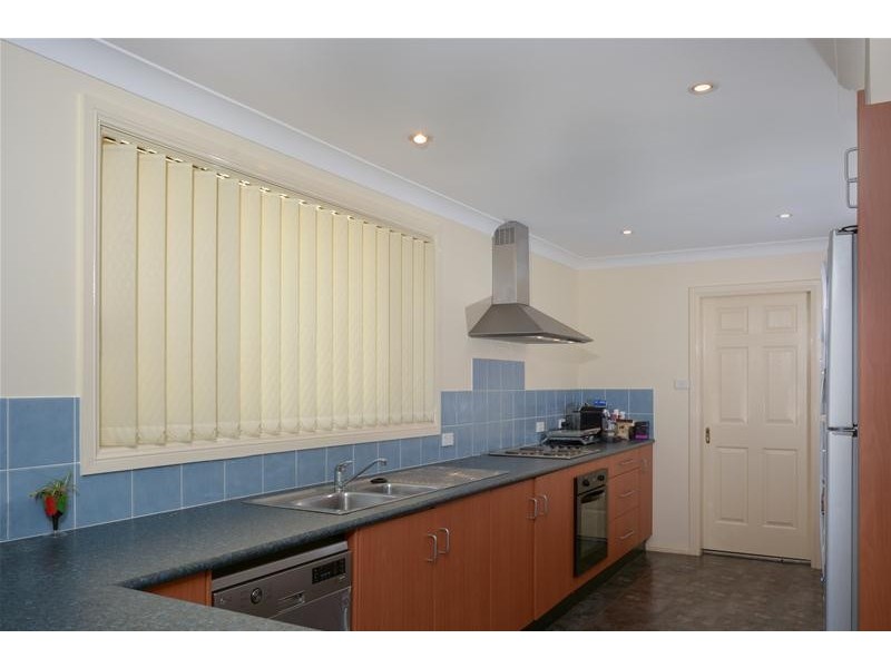 7 Freesia Crescent, Bomaderry NSW 2541