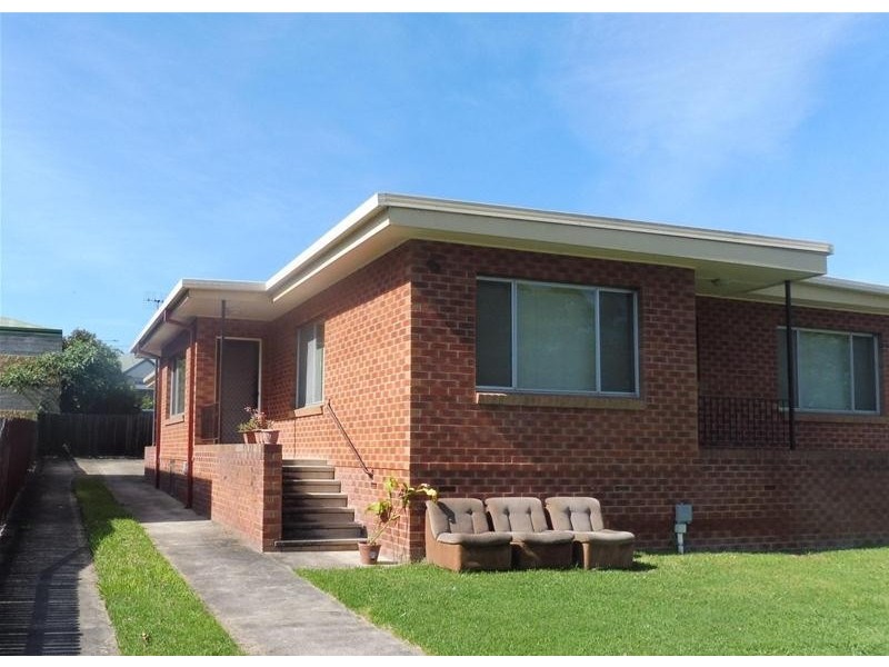 2/9 McGrath Avenue, Nowra NSW 2541