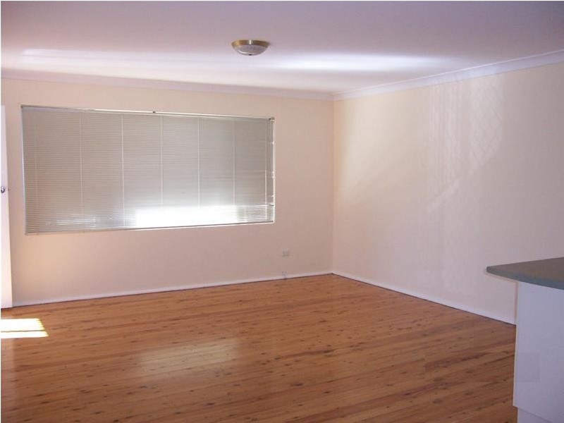 2/9 McGrath Avenue, Nowra NSW 2541