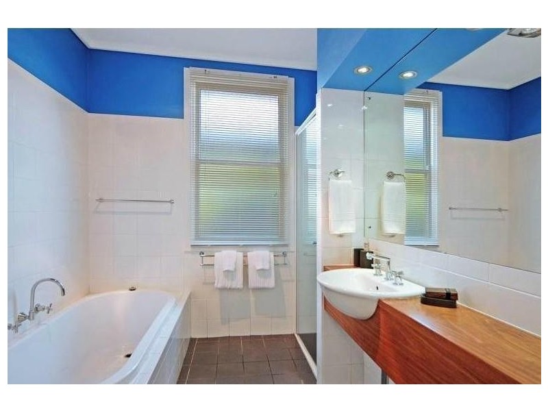 9 Jervis Street, Nowra NSW 2541