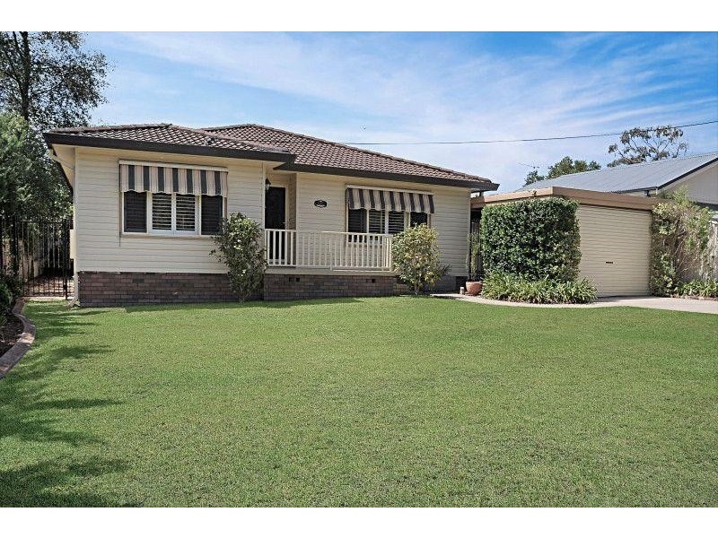 2 McDonald Avenue, Nowra NSW 2541