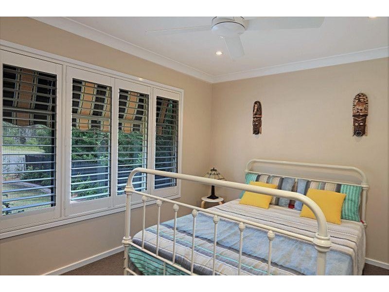 2 McDonald Avenue, Nowra NSW 2541