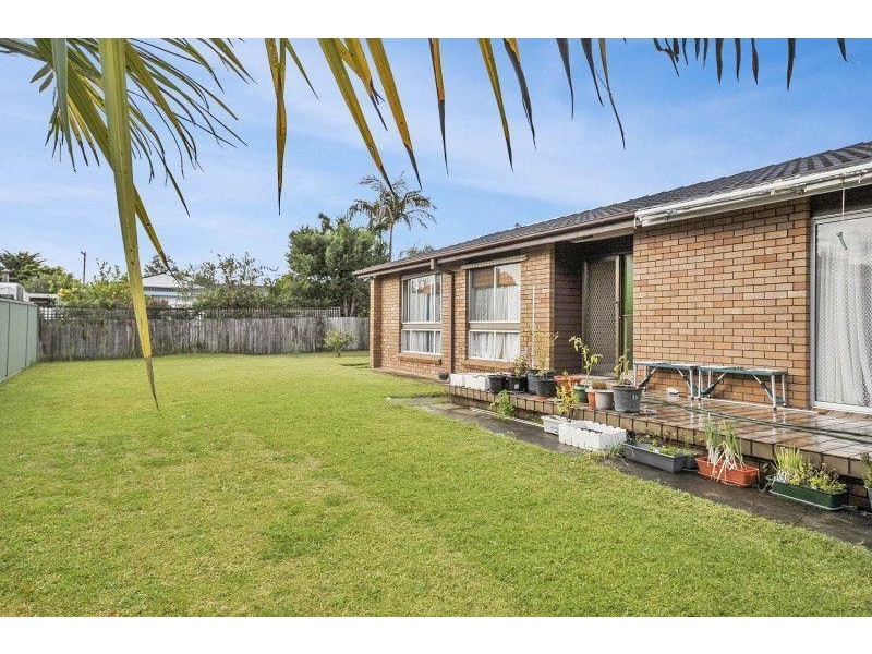 21 Salisbury Drive, Nowra NSW 2541