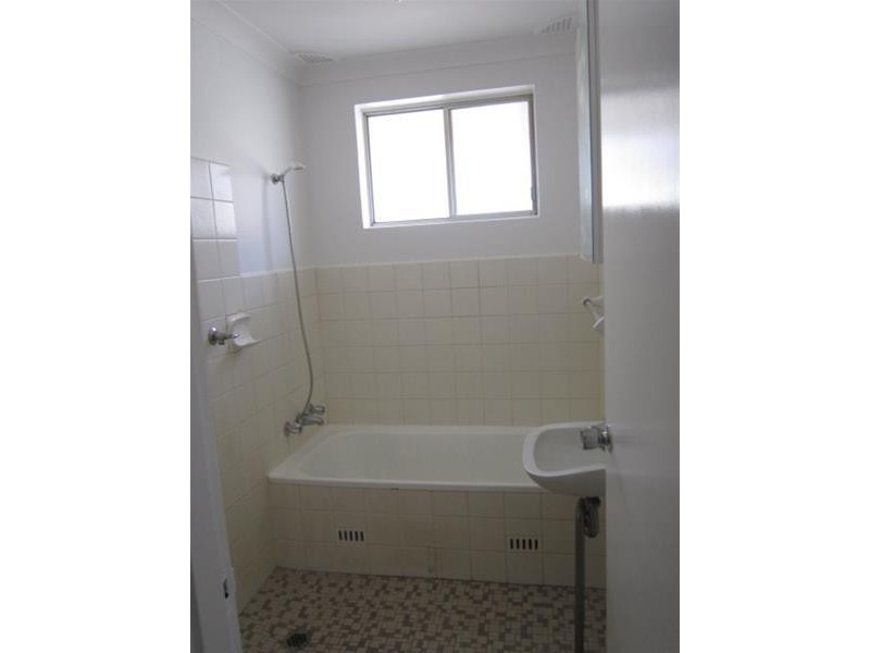 1/7 McGrath Avenue, Nowra NSW 2541