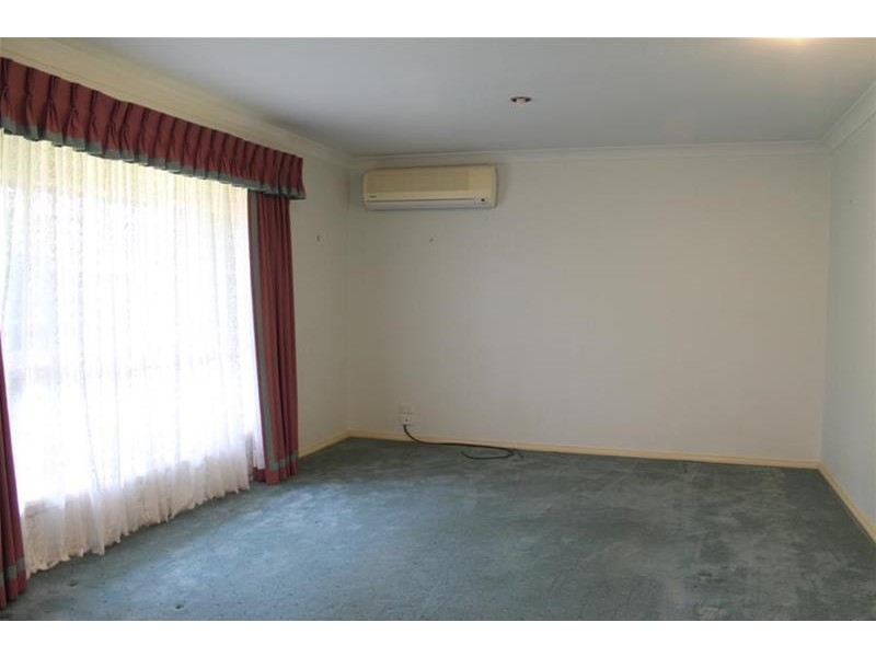 13 Elia Avenue, Nowra NSW 2541