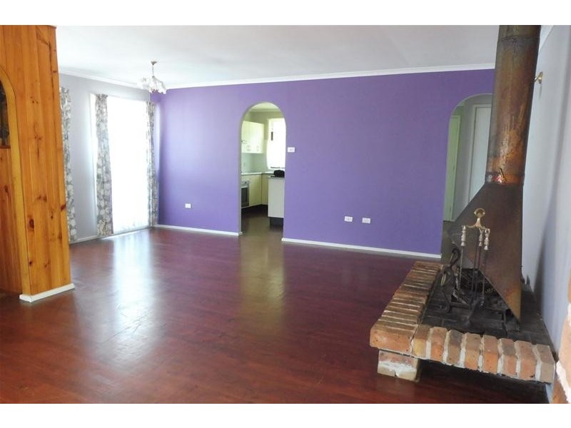 3 Clarke Avenue, North Nowra NSW 2541