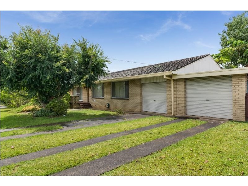 2 Allison Avenue, Nowra NSW 2541