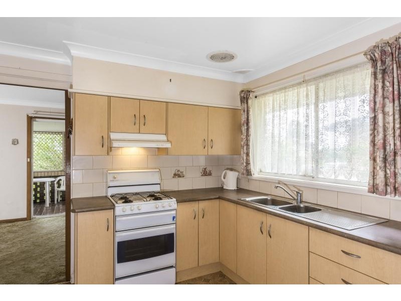 2 Allison Avenue, Nowra NSW 2541