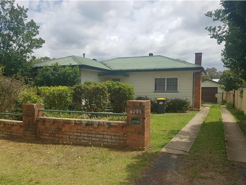 123 Plunkett Street, Nowra NSW 2541