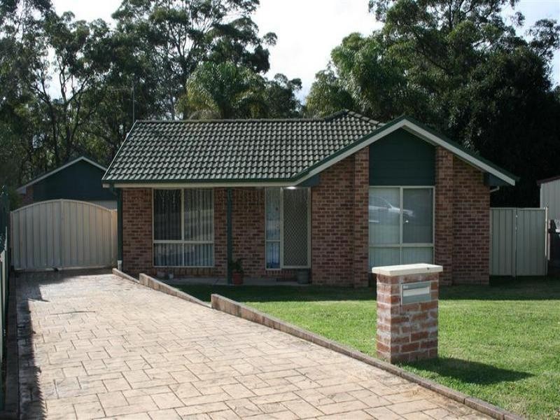 8 Stockley Close, West Nowra NSW 2541