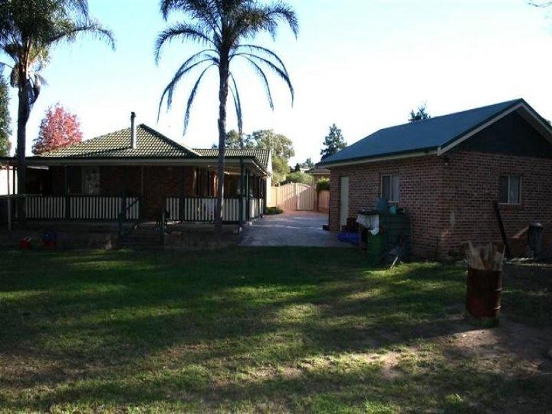 8 Stockley Close, West Nowra NSW 2541
