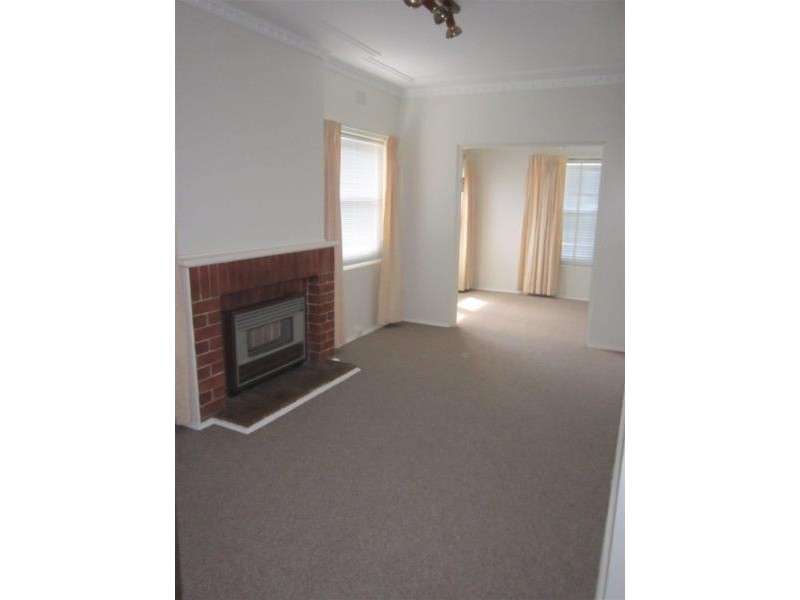 135 Kinghorne Street, Nowra NSW 2541