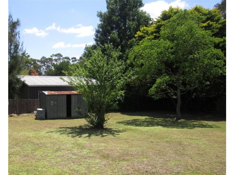 9 Page Avenue, North Nowra NSW 2541