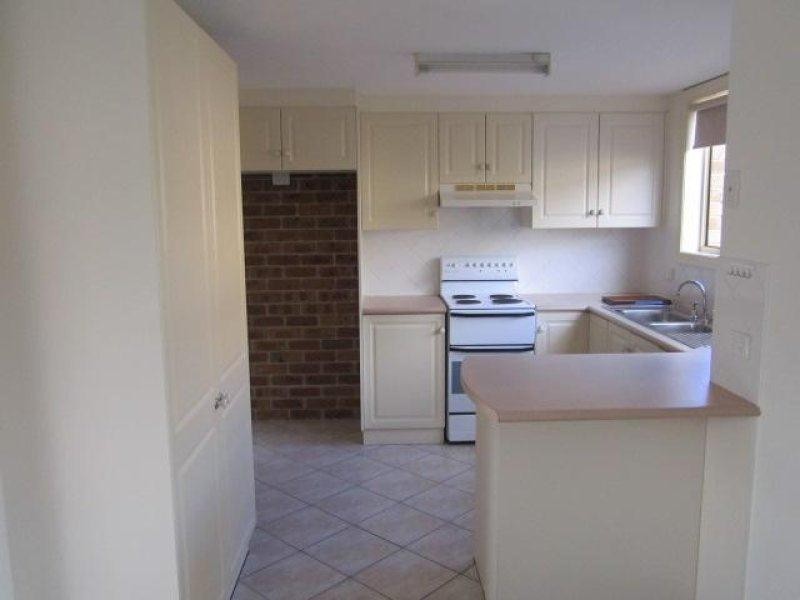 3/3 Campbell Place, Nowra NSW 2541