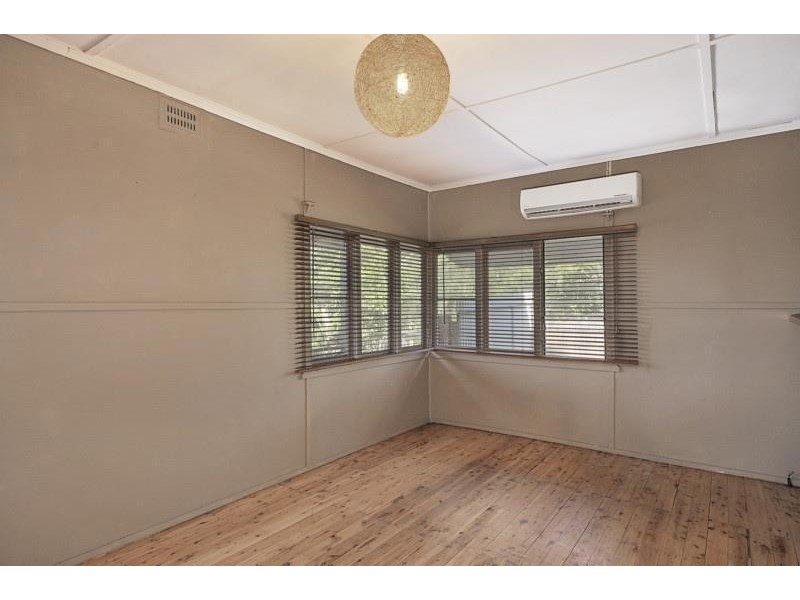 62 Yalwal Road, West Nowra NSW 2541