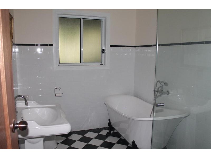 3 Colyer Avenue, Nowra NSW 2541