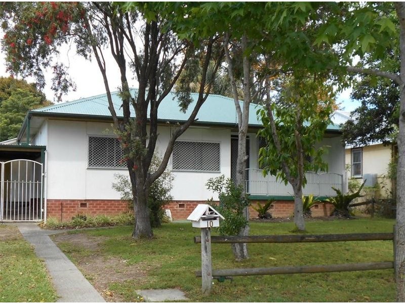 10 Knapp Avenue, Nowra NSW 2541