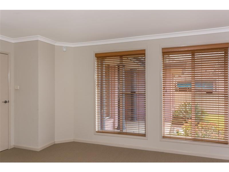 4 Mintbush Crescent, Worrigee NSW 2540