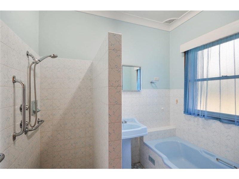 58 Albatross Road, Nowra NSW 2541