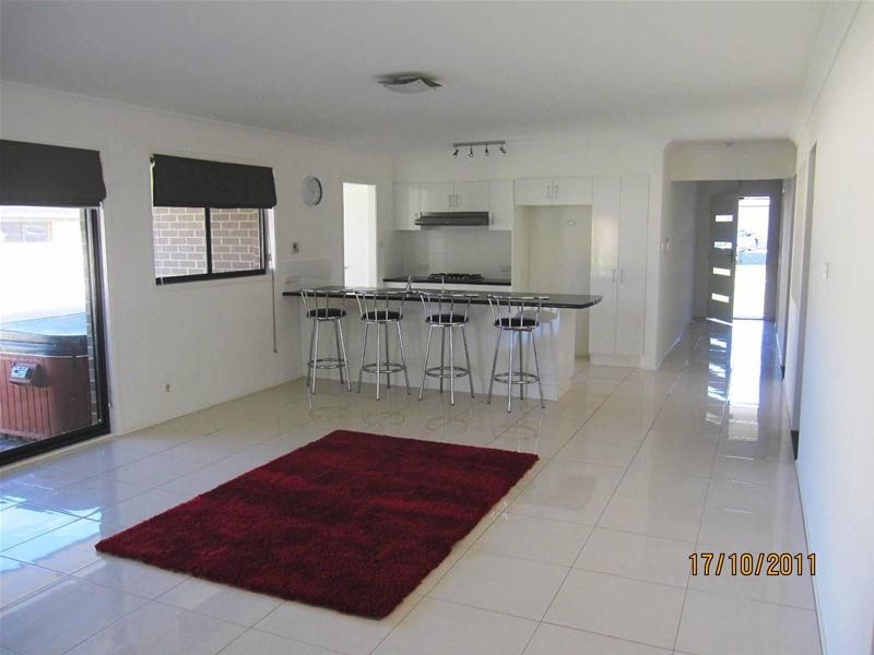 38 Golden Ash Close, Worrigee NSW 2540