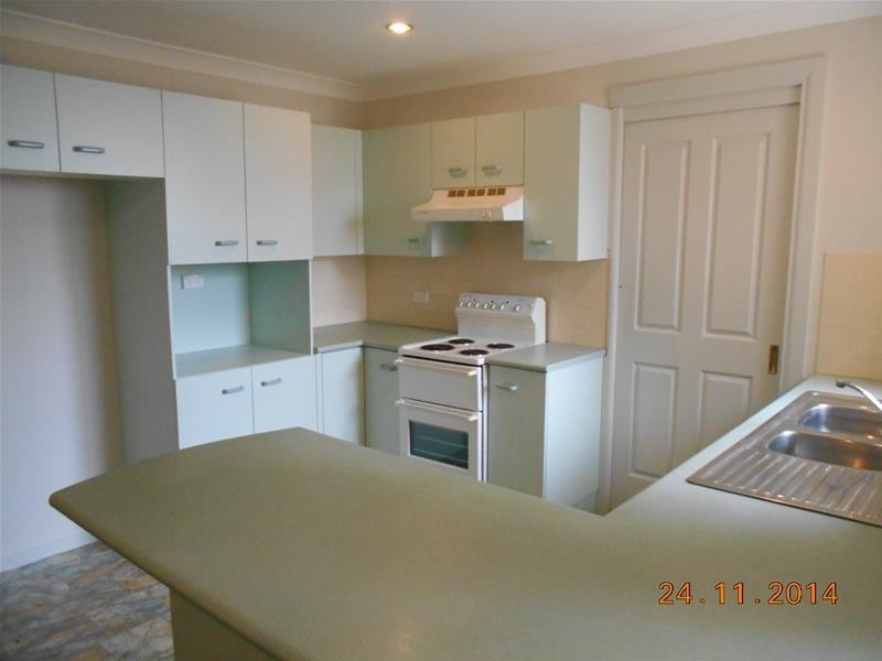 1 Mayfair Court, Bomaderry NSW 2541