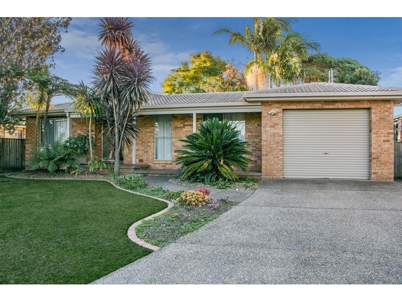 35 Lyrebird Drive, Nowra NSW 2541