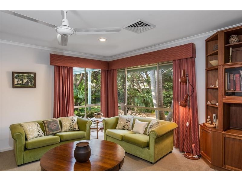 35 Lyrebird Drive, Nowra NSW 2541