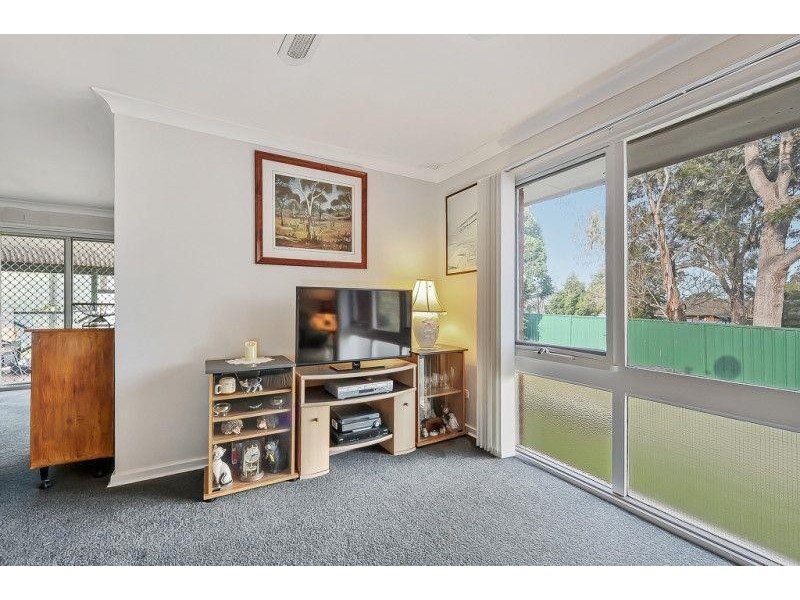 6 Neale Place, Bomaderry NSW 2541