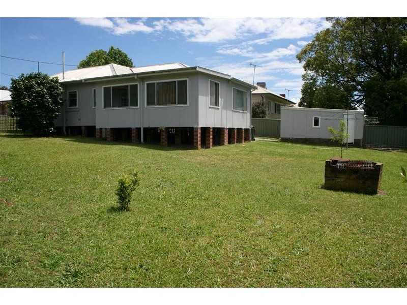 6 Ryan Avenue, Nowra NSW 2541