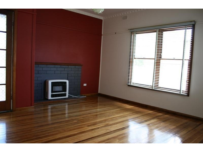 6 Ryan Avenue, Nowra NSW 2541