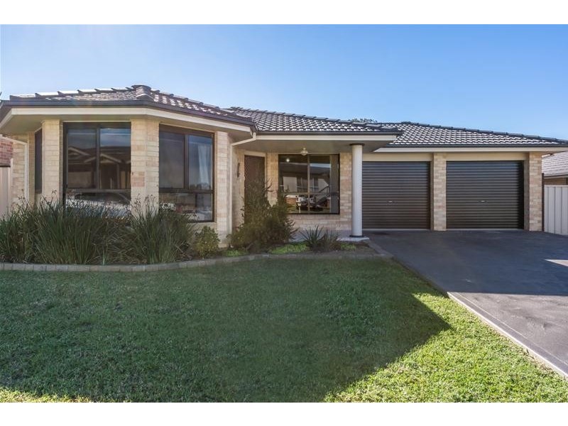 18 Riveroak Road, Worrigee NSW 2540