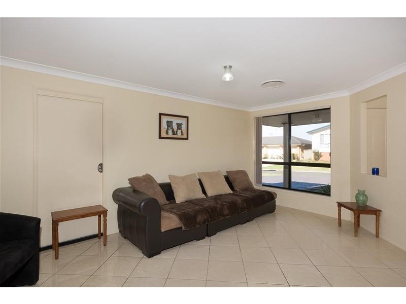 18 Riveroak Road, Worrigee NSW 2540