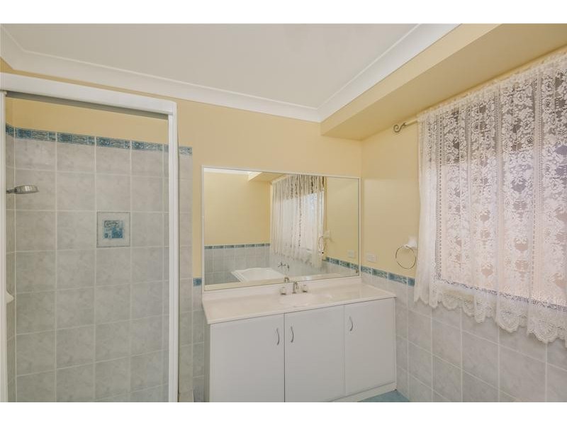 18 Riveroak Road, Worrigee NSW 2540