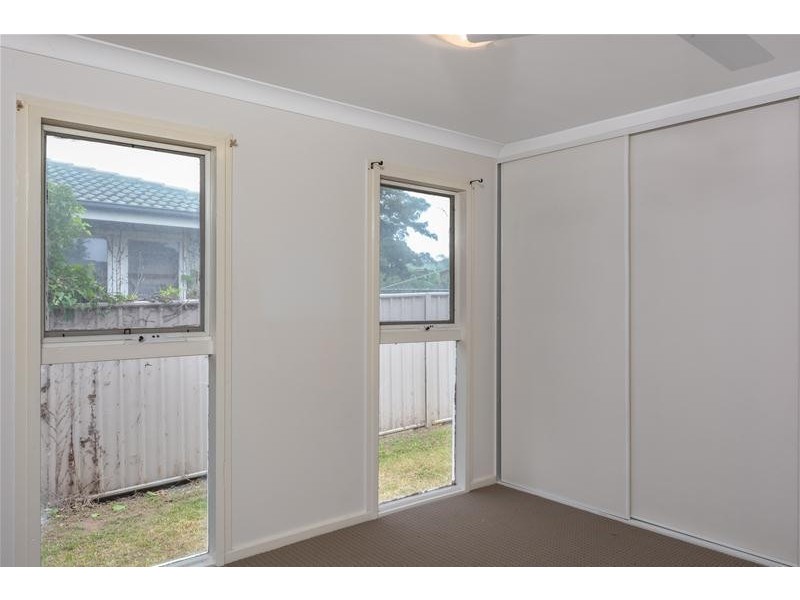 37 Sampson Crescent, Bomaderry NSW 2541