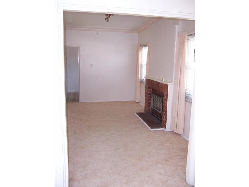 135 Kinghorne Street, Nowra NSW 2541