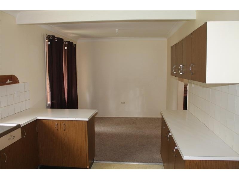 21 McDonald Avenue, Nowra NSW 2541